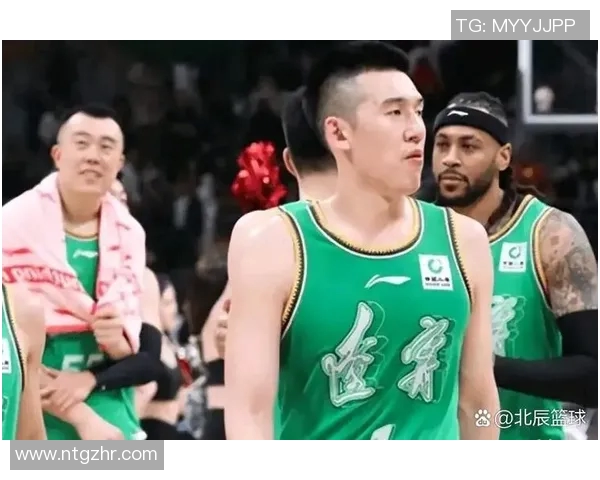 南京篮球队状态变革引发热议球迷期待新赛季的精彩表现与突破 南京篮球队状态变革引发热议球迷期待新赛季的精彩表现与突破